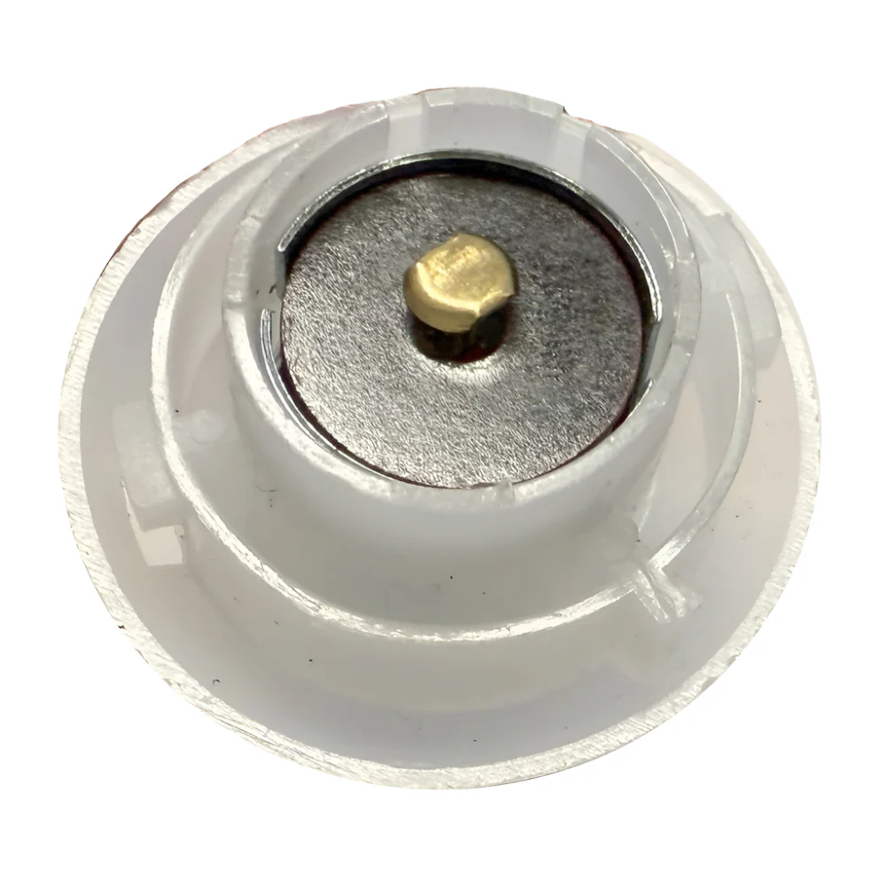 Single contact 15mm cap Bayonet Nylon Bulb Holder - Image 3