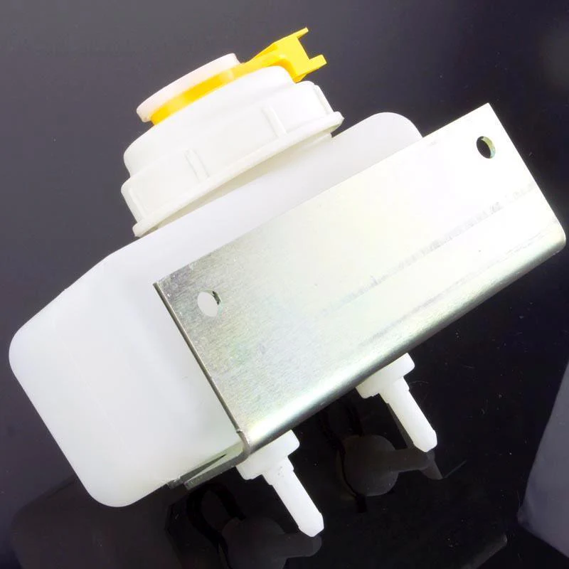 Twin Chamber Dual Circuit Brake Fluid Reservoir - Image 3